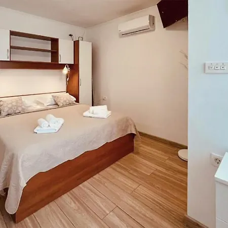 Holiday home Awesome In With Kitchen Sibenik